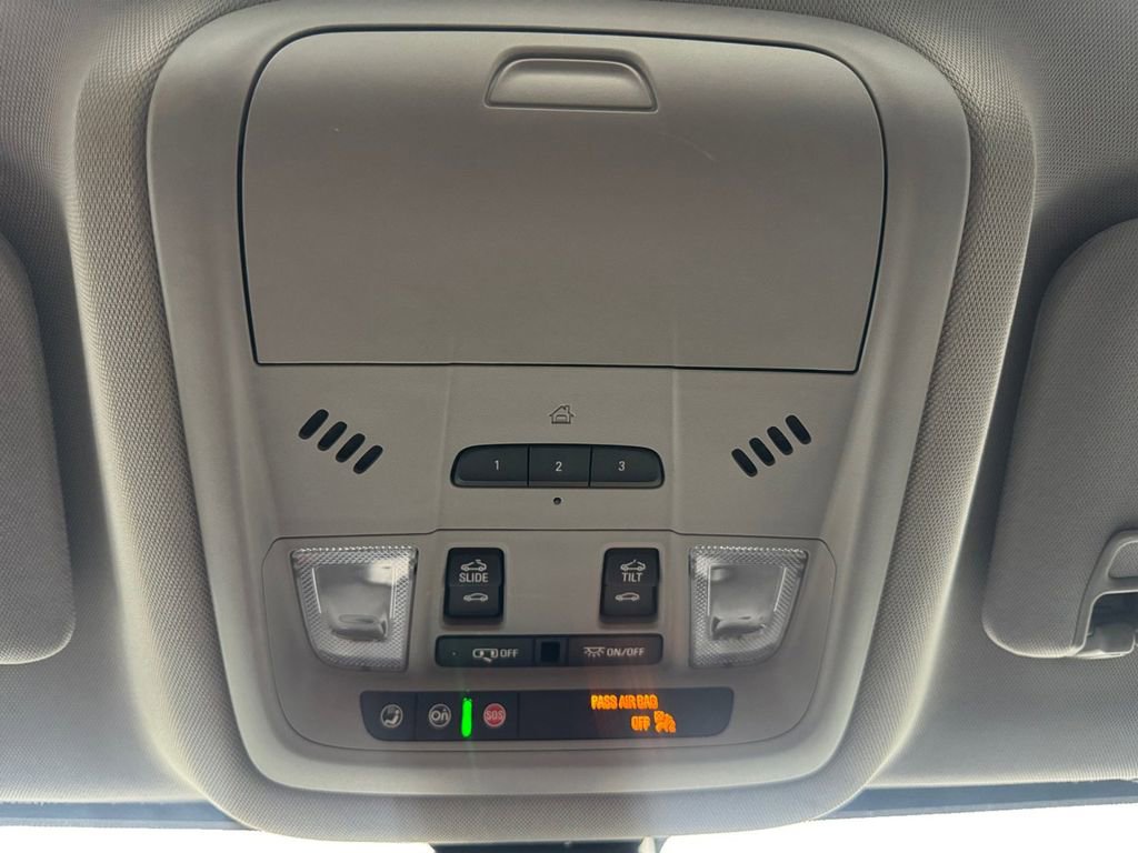 Used 2023 GMC Acadia AT4 w/ Technology Package image 27