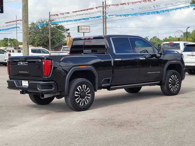 Used 2024 GMC Sierra 2500 Denali Ultimate AWD/4WD image 4