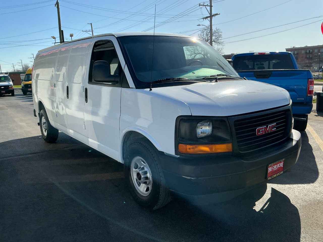 Used 2017 GMC Savana 2500 Extended image 3