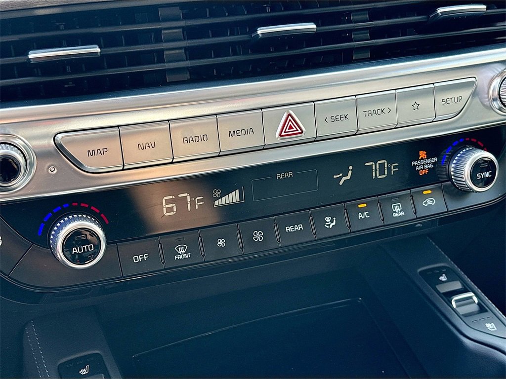 Used 2022 Kia Telluride SX w/ SX Prestige Package image 16