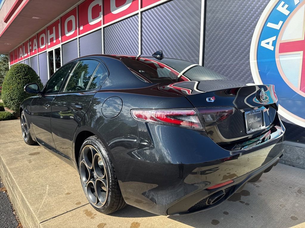 New 2025 Alfa Romeo Giulia AWD w/ Driving Assist Package image 8