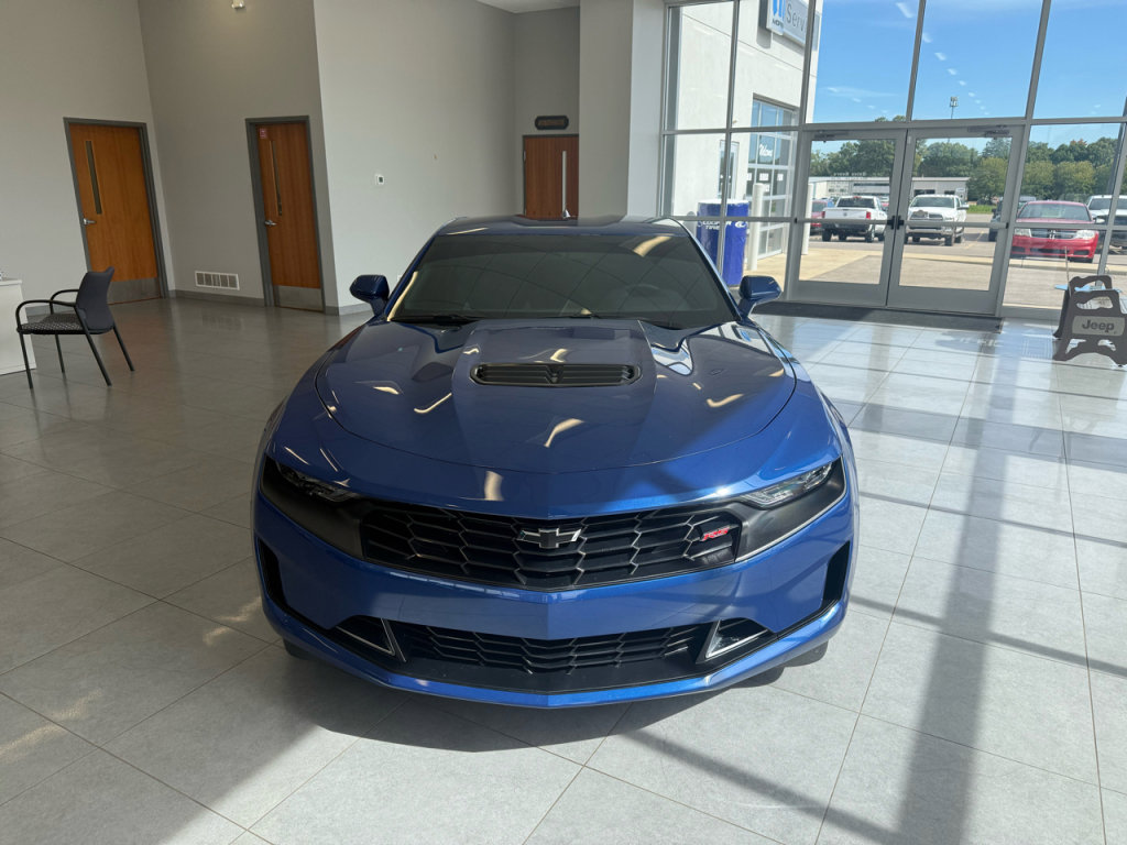 Used 2023 Chevrolet Camaro LT w/ RS Package image 2