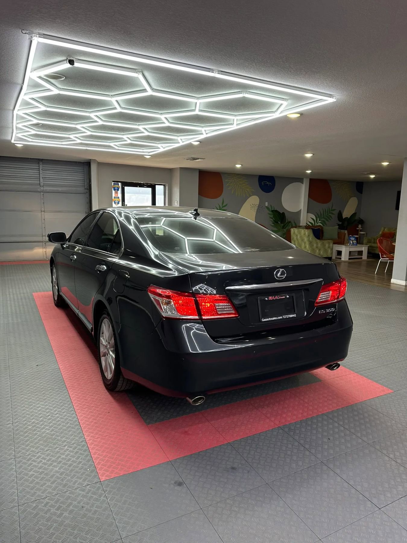 Used 2011 Lexus ES 350 FWD image 4