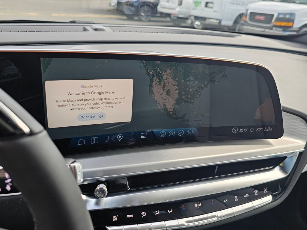 New 2026 Cadillac Lyriq Luxury image 34