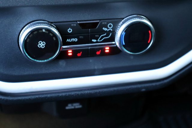 Used 2025 Ford Expedition Tremor image 31