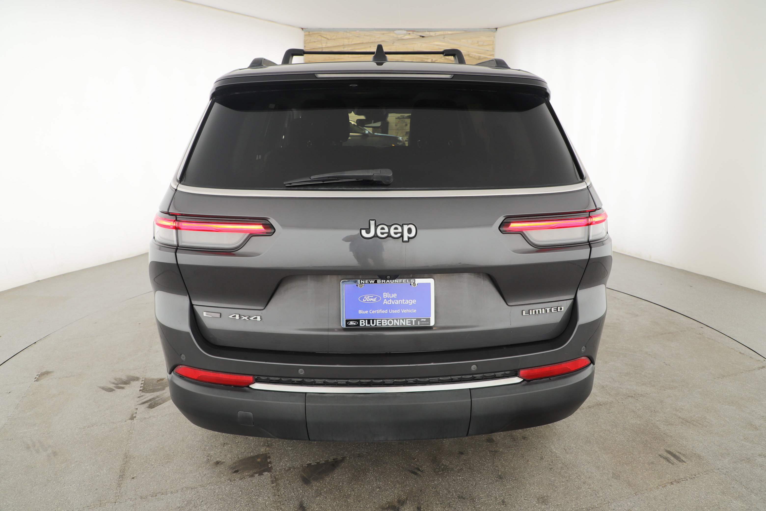 Used 2022 Jeep Grand Cherokee L Limited image 5