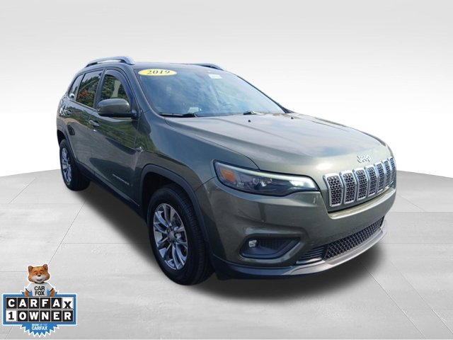 Used 2019 Jeep Cherokee Latitude Plus w/ Comfort/Convenience Group AWD/4WD image 9