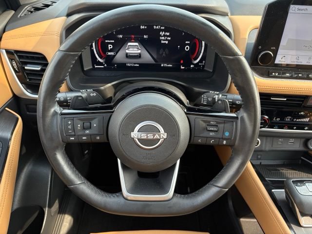 Used 2023 Nissan Rogue Platinum AWD/4WD image 26