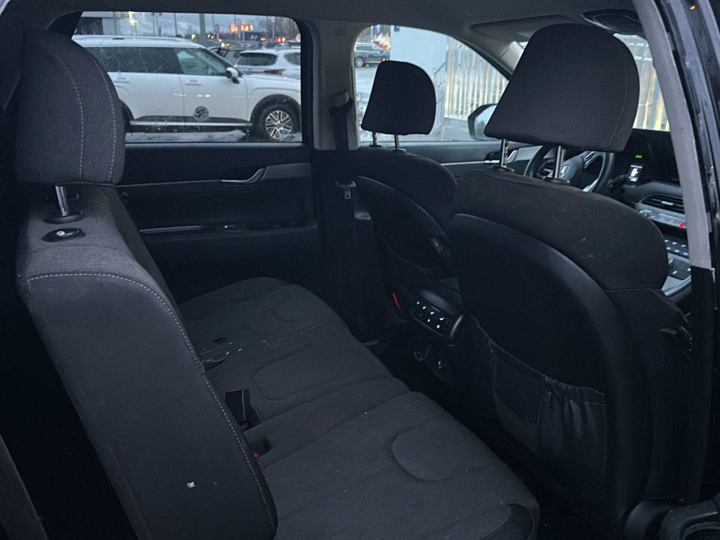 Used 2021 Hyundai Palisade SE image 15