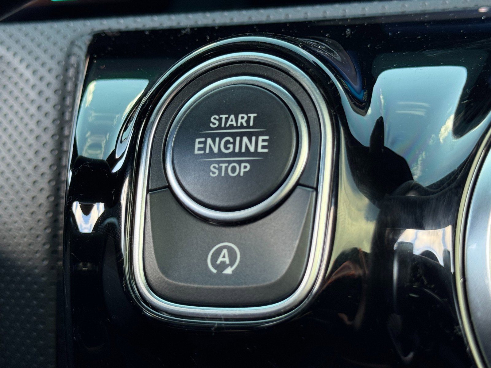 Used 2024 Mercedes-Benz CLA 250 4MATIC image 24