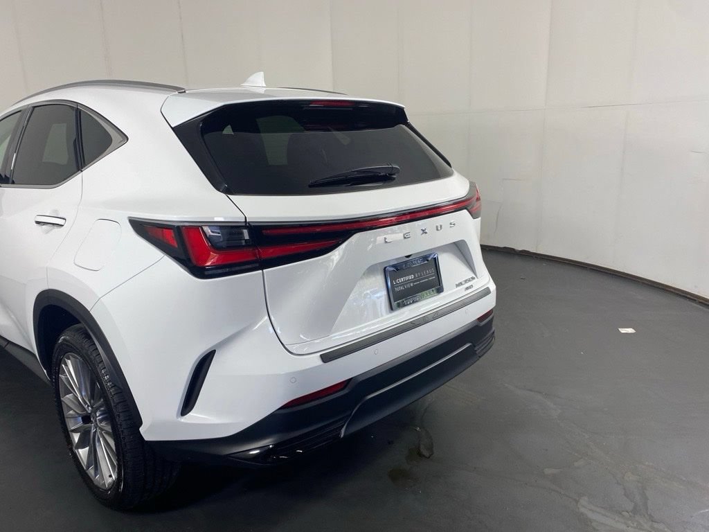 Certified 2026 Lexus NX 350h AWD w/ Accessory Package (2T) image 10