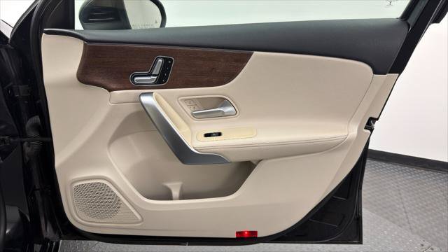 Used 2022 Mercedes-Benz A 220 image 22
