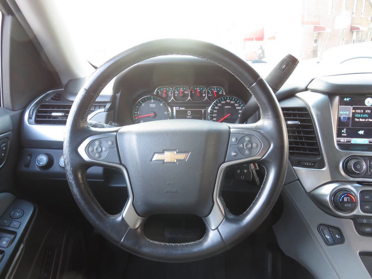 Used 2015 Chevrolet Suburban LT AWD/4WD image 14