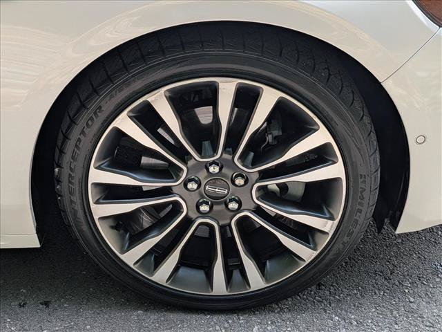 Used 2018 Lincoln Continental Reserve AWD/4WD image 7