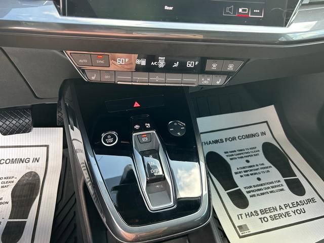 Used 2022 Audi Q4 e-tron Premium Plus w/ Premium Plus image 19