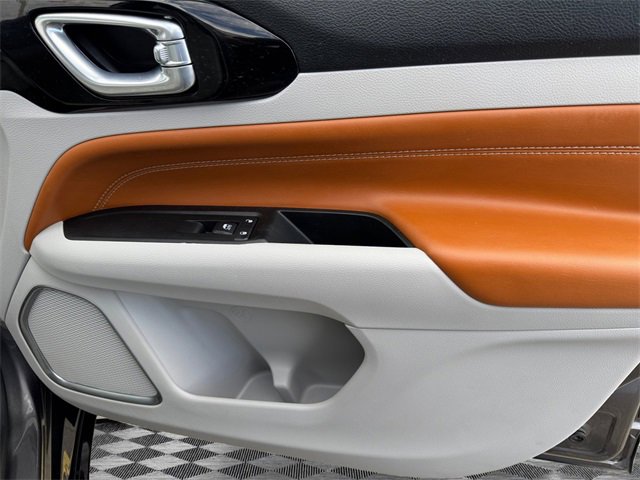 Used 2022 Jeep Compass Limited w/ Elite Group image 13