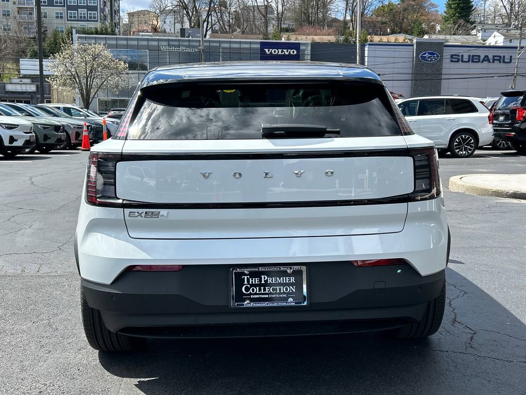 New 2026 Volvo EX30 Plus w/ Protection Package Premier image 3