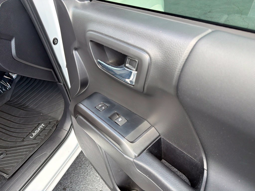 Used 2023 Toyota Tacoma TRD Sport RWD image 29