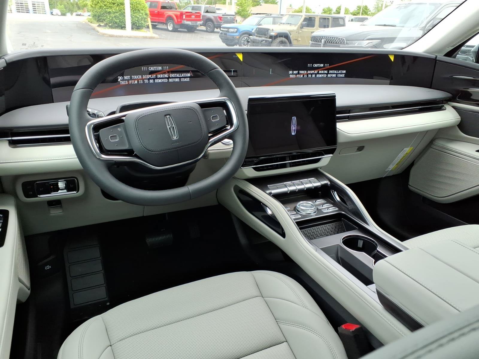 New 2026 Lincoln Nautilus Premier AWD/4WD image 5