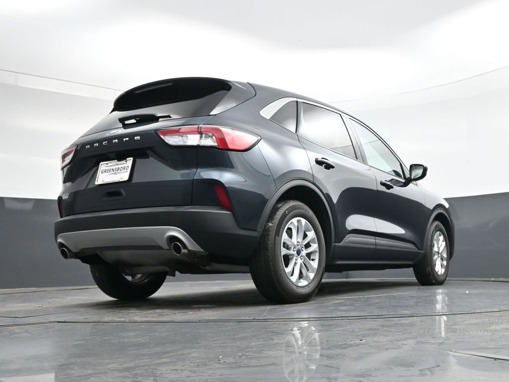 Used 2022 Ford Escape SE w/ Cold Weather Package image 27