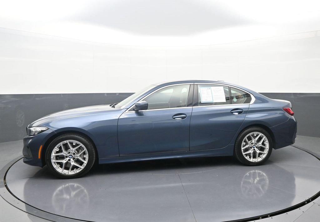 Used 2025 BMW 330i xDrive Sedan image 4