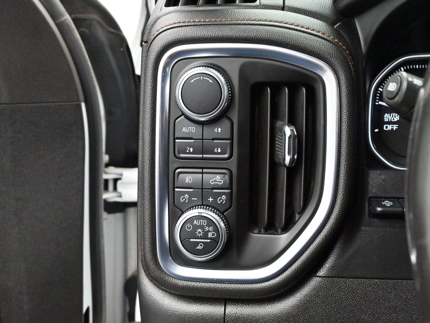 Used 2019 GMC Sierra 1500 AT4 w/ AT4 Premium Package image 30