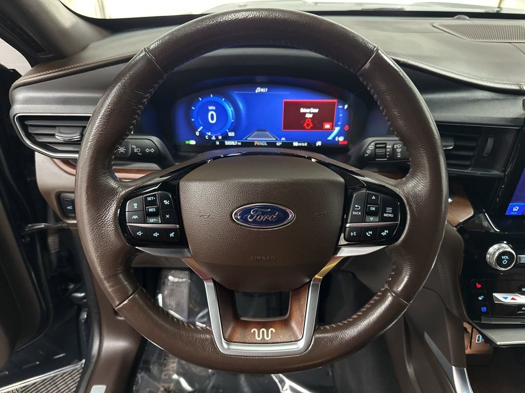 Used 2023 Ford Explorer King Ranch w/ Technology Package AWD/4WD image 14