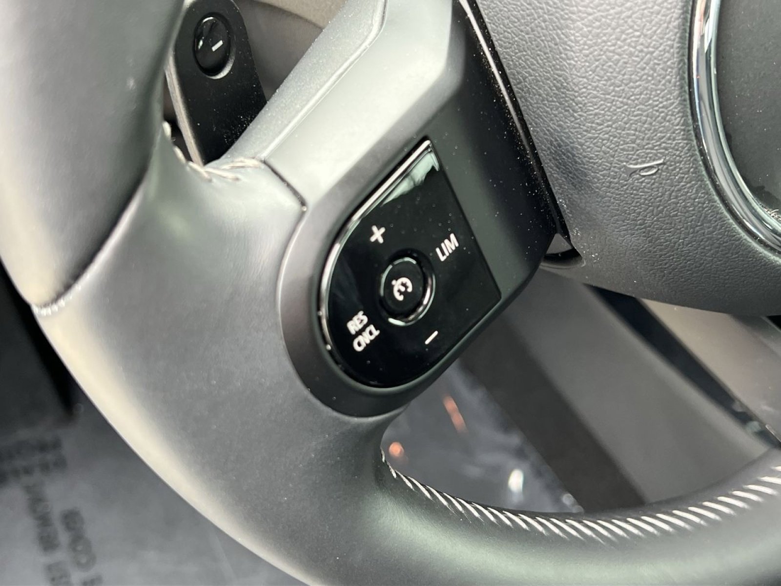 Certified 2024 MINI Cooper Clubman S image 30