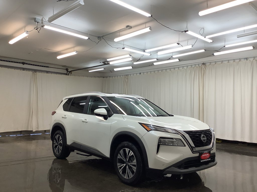 Used 2023 Nissan Rogue SV w/ SV Premium Package image 4