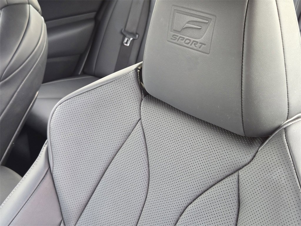 Used 2023 Lexus ES 300h F Sport image 16
