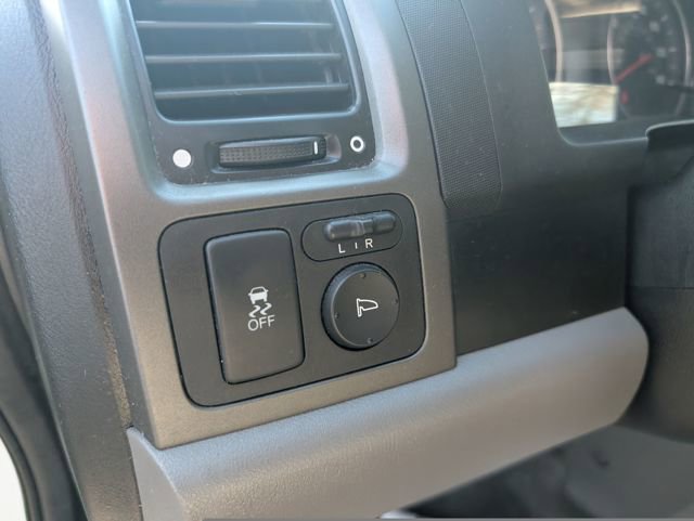 Used 2011 Honda CR-V EX image 16