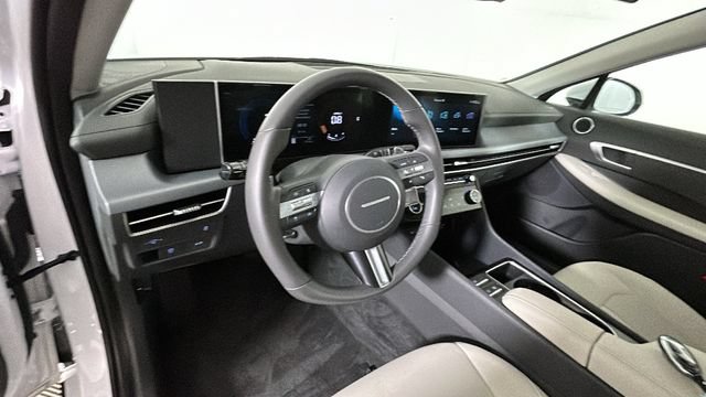 Used 2026 Hyundai Sonata SEL FWD image 13