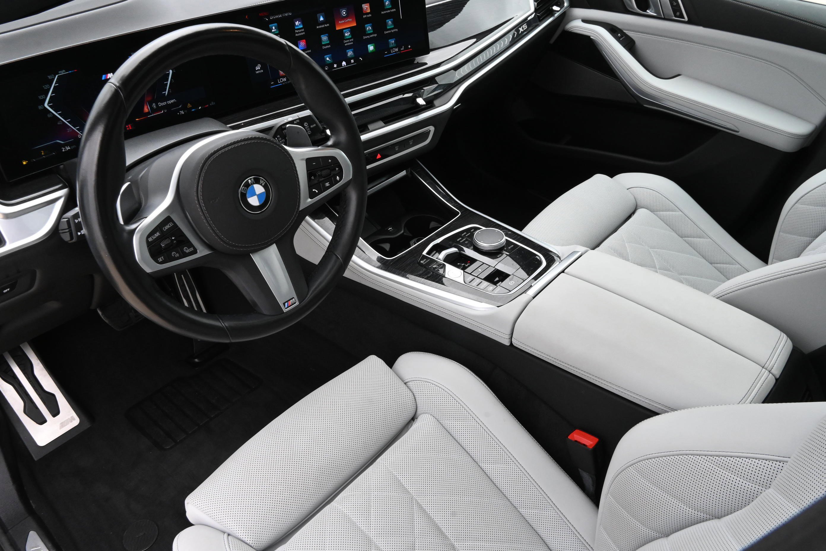Certified 2024 BMW X5 xDrive40i w/ M Sport Package image 12
