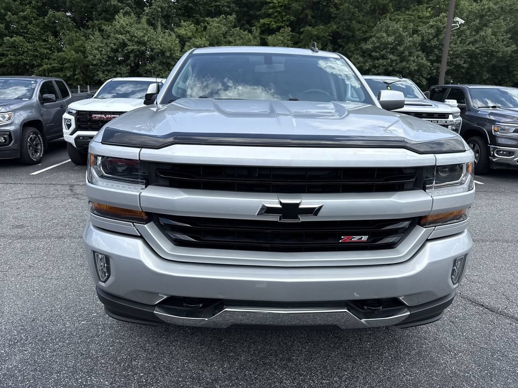 Used 2018 Chevrolet Silverado 1500 LT w/ True North Edition AWD/4WD image 2