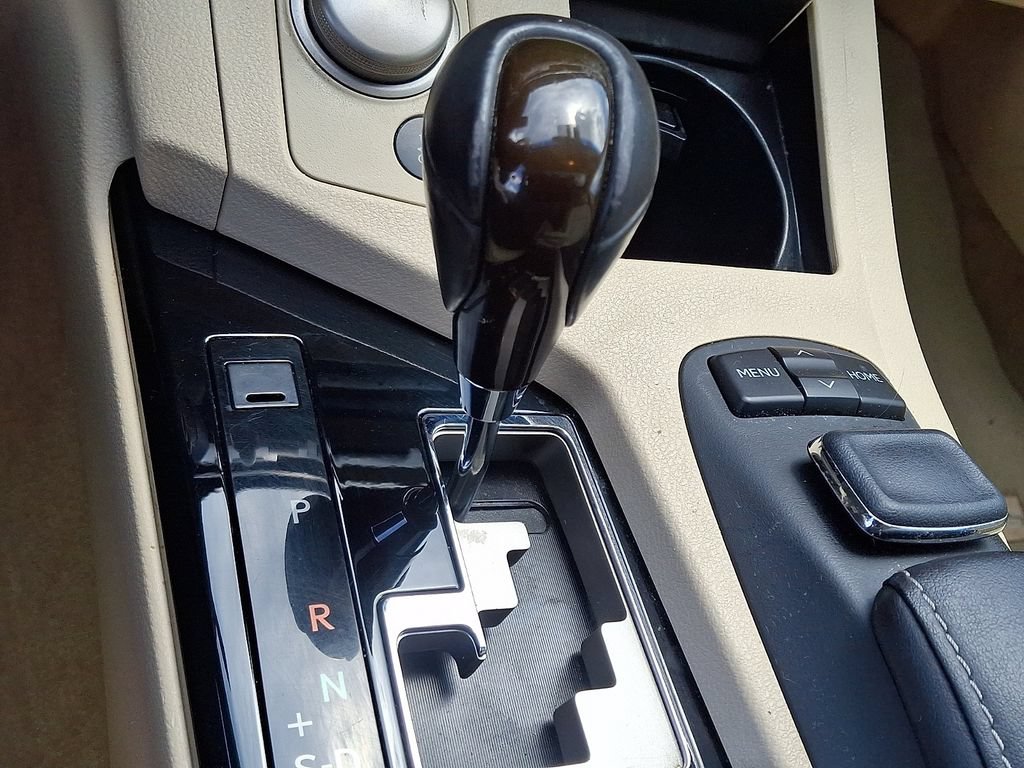 Used 2015 Lexus ES 350 w/ Luxury Package FWD image 15