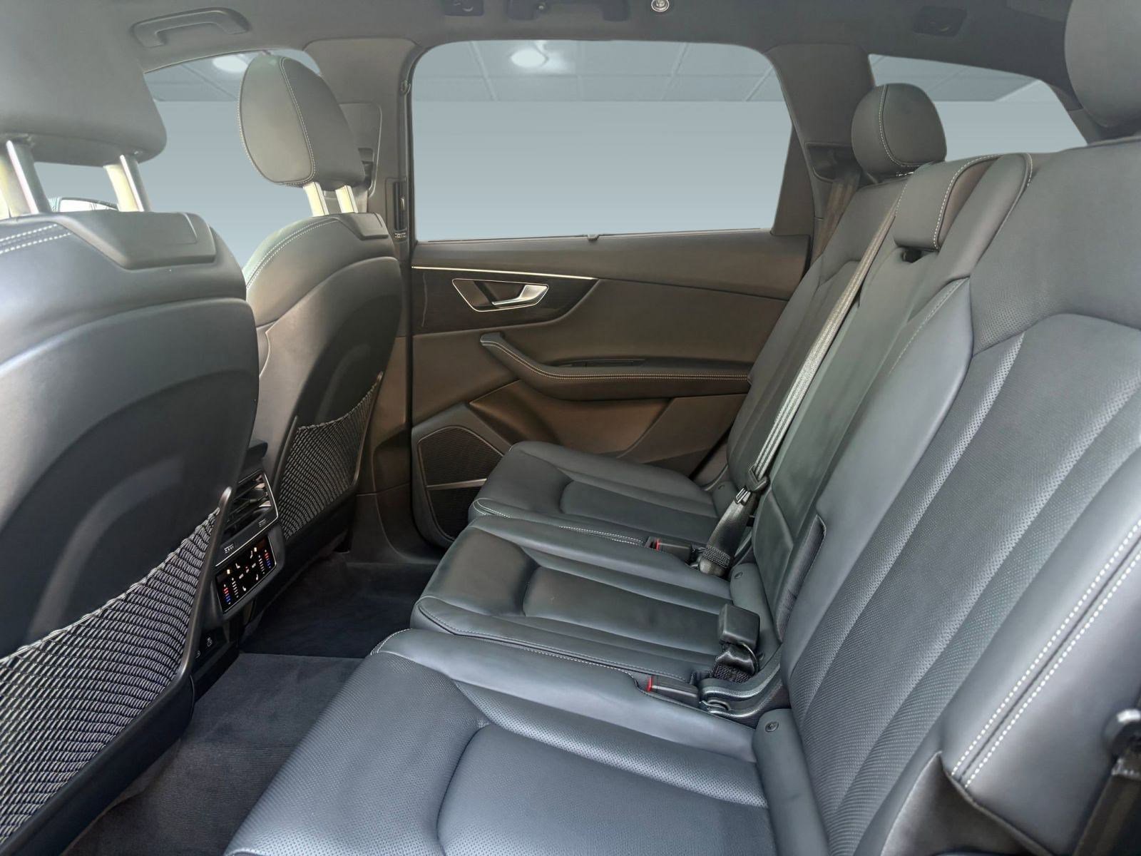 Certified 2025 Audi Q7 3.0T Prestige w/ Prestige Package image 23
