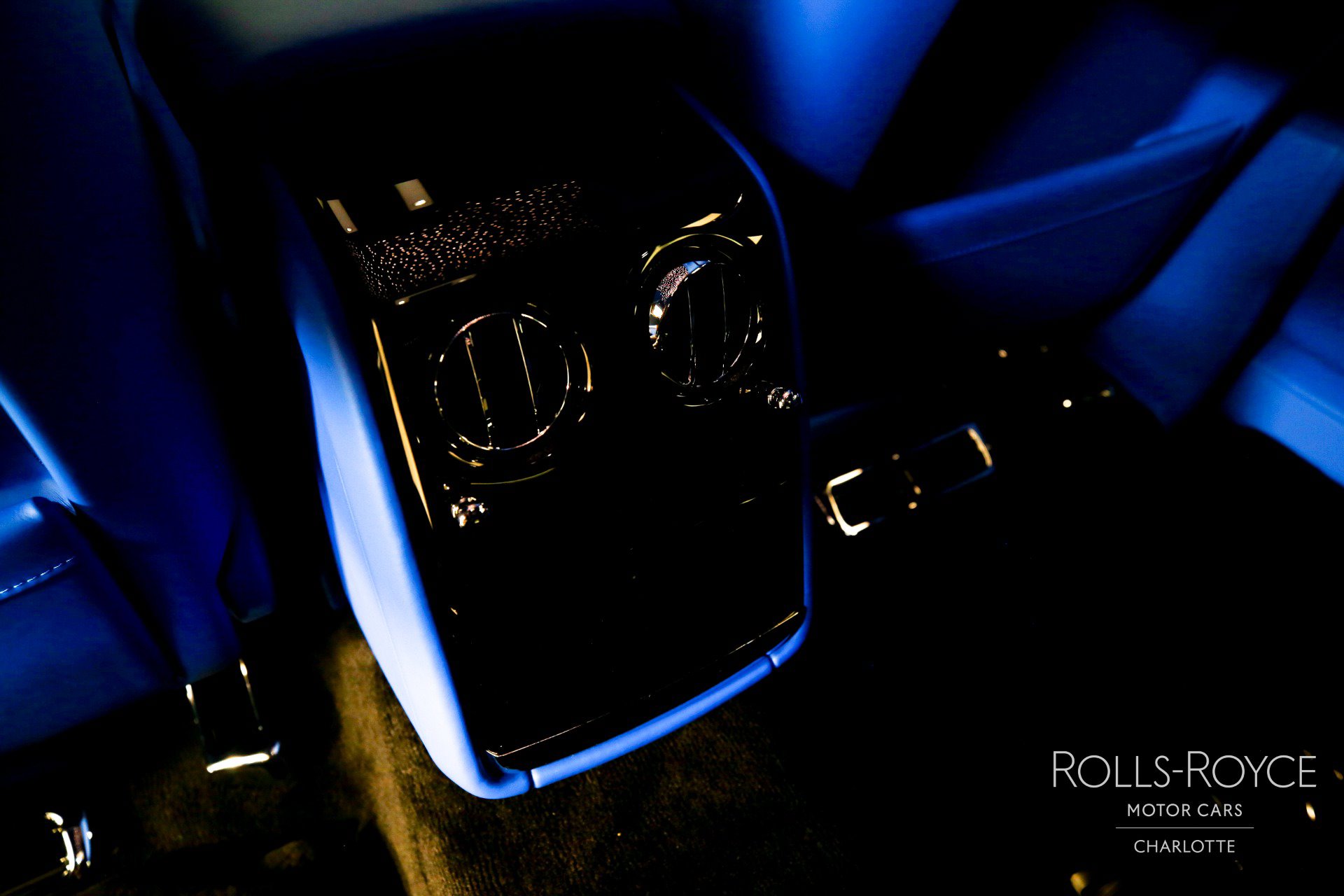 New 2027 Rolls-Royce Phantom Sedan RWD image 22