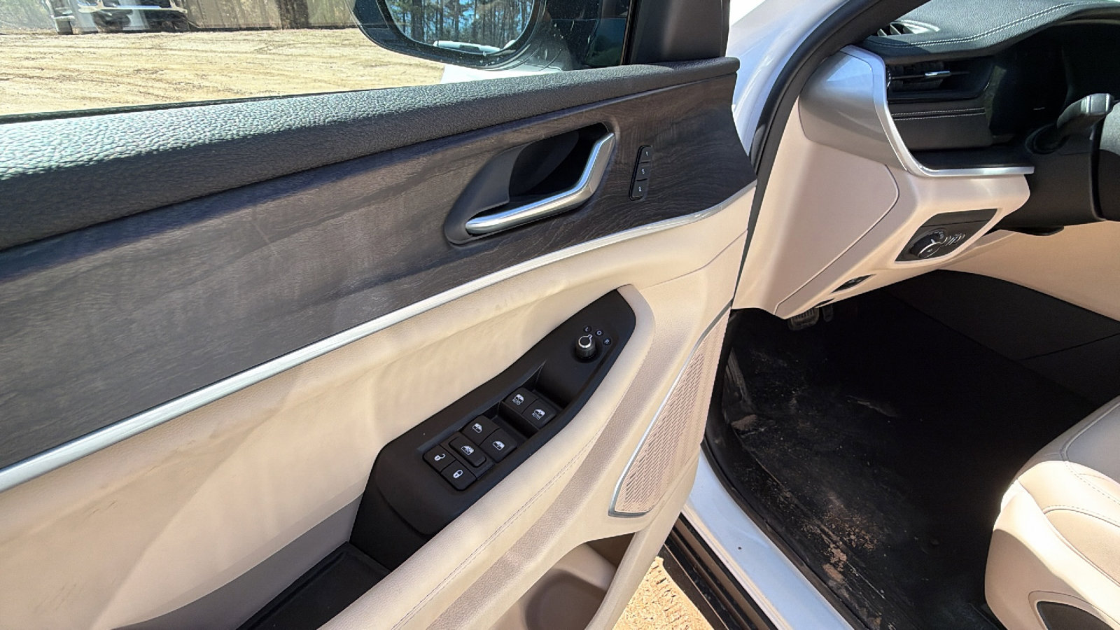 New 2026 Jeep Grand Cherokee Limited image 15