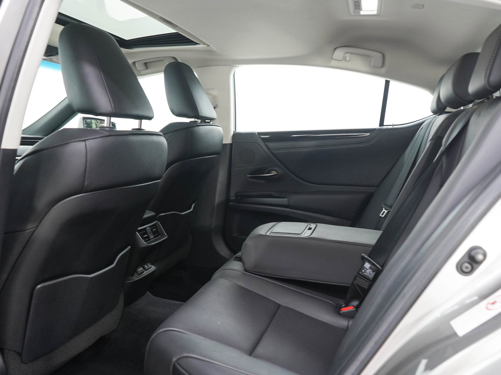 Used 2019 Lexus ES 350 FWD image 12
