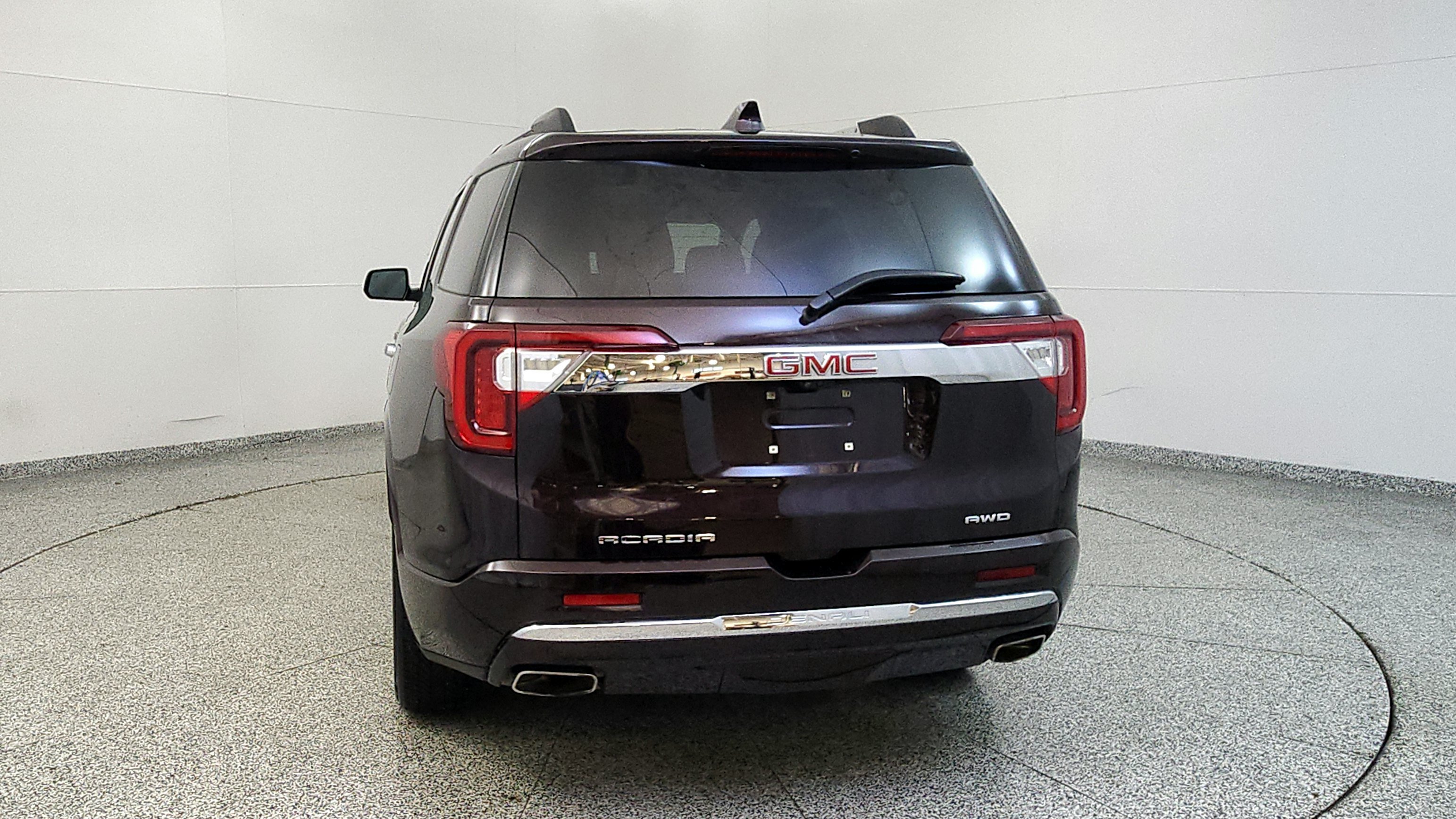 Used 2021 GMC Acadia Denali w/ Denali Ultimate Package AWD/4WD image 4