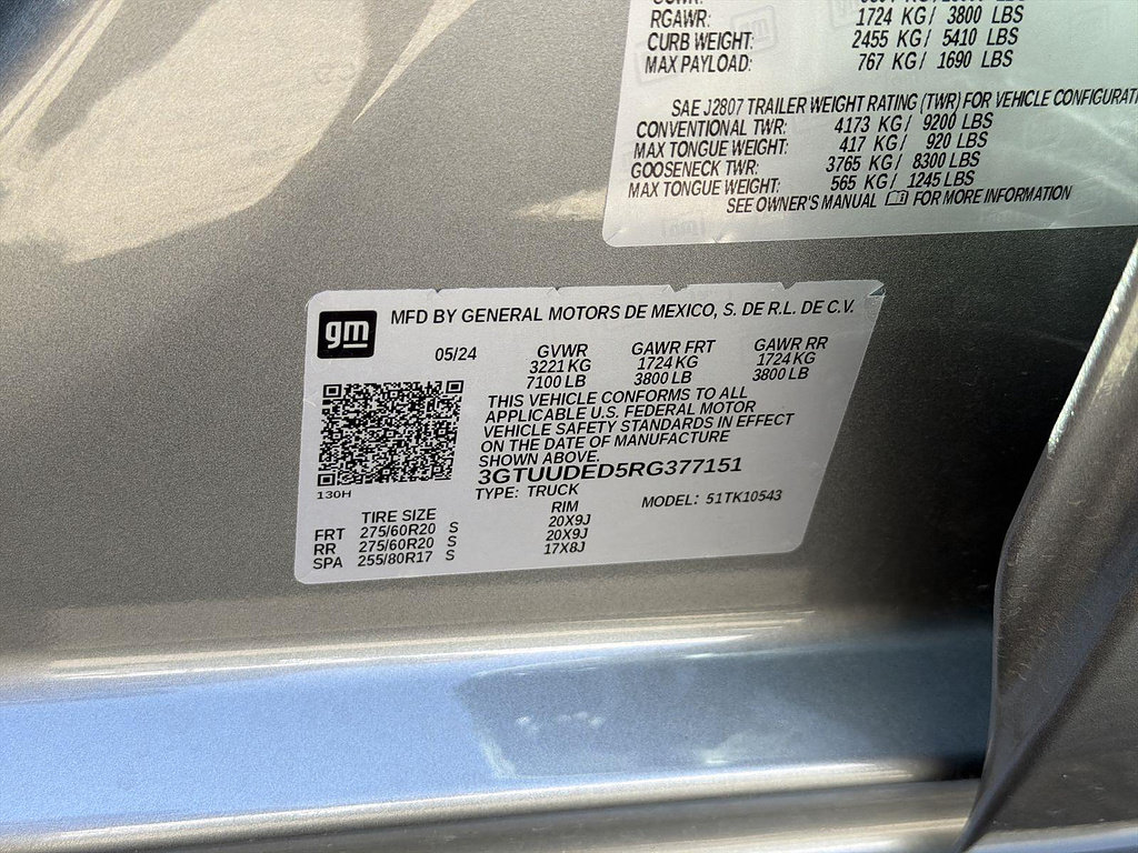 Used 2024 GMC Sierra 1500 SLT w/ SLT Premium Plus Package AWD/4WD image 34