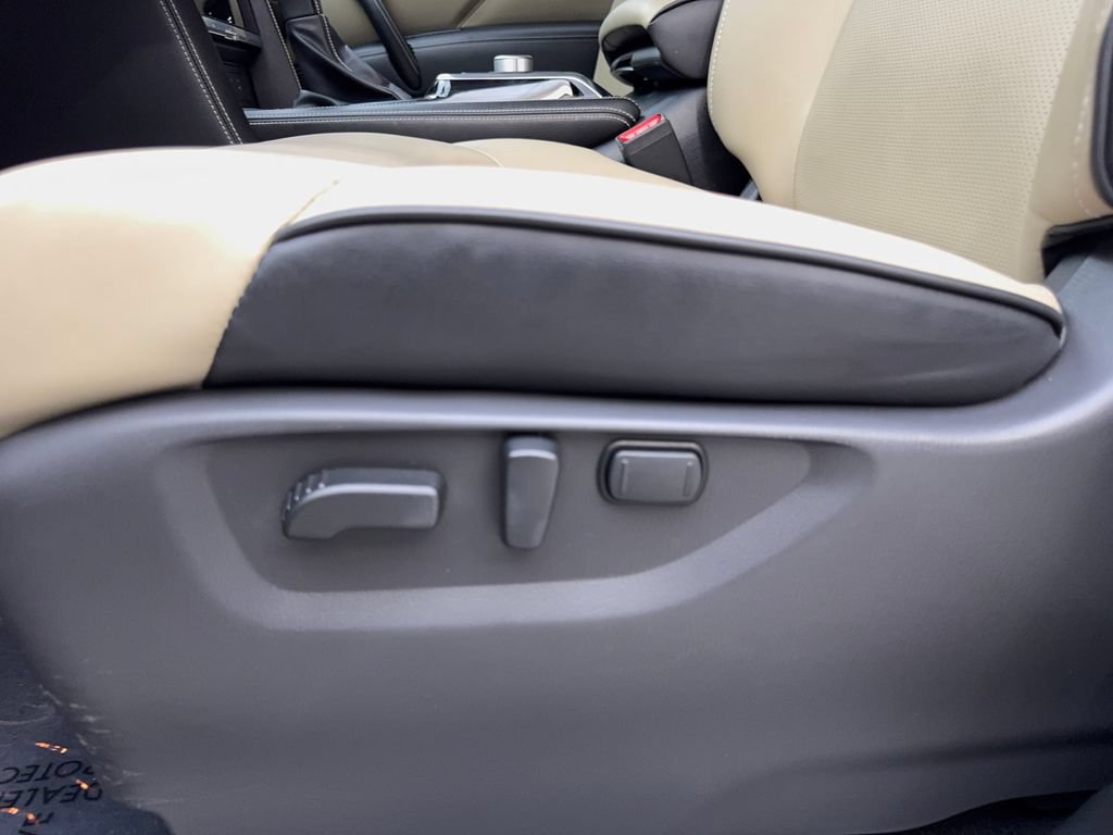 Used 2024 INFINITI QX80 Premium Select w/ Cargo Package AWD/4WD image 32