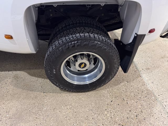 Used 2019 Chevrolet Silverado 3500 High Country w/ Duramax Plus Package AWD/4WD image 30