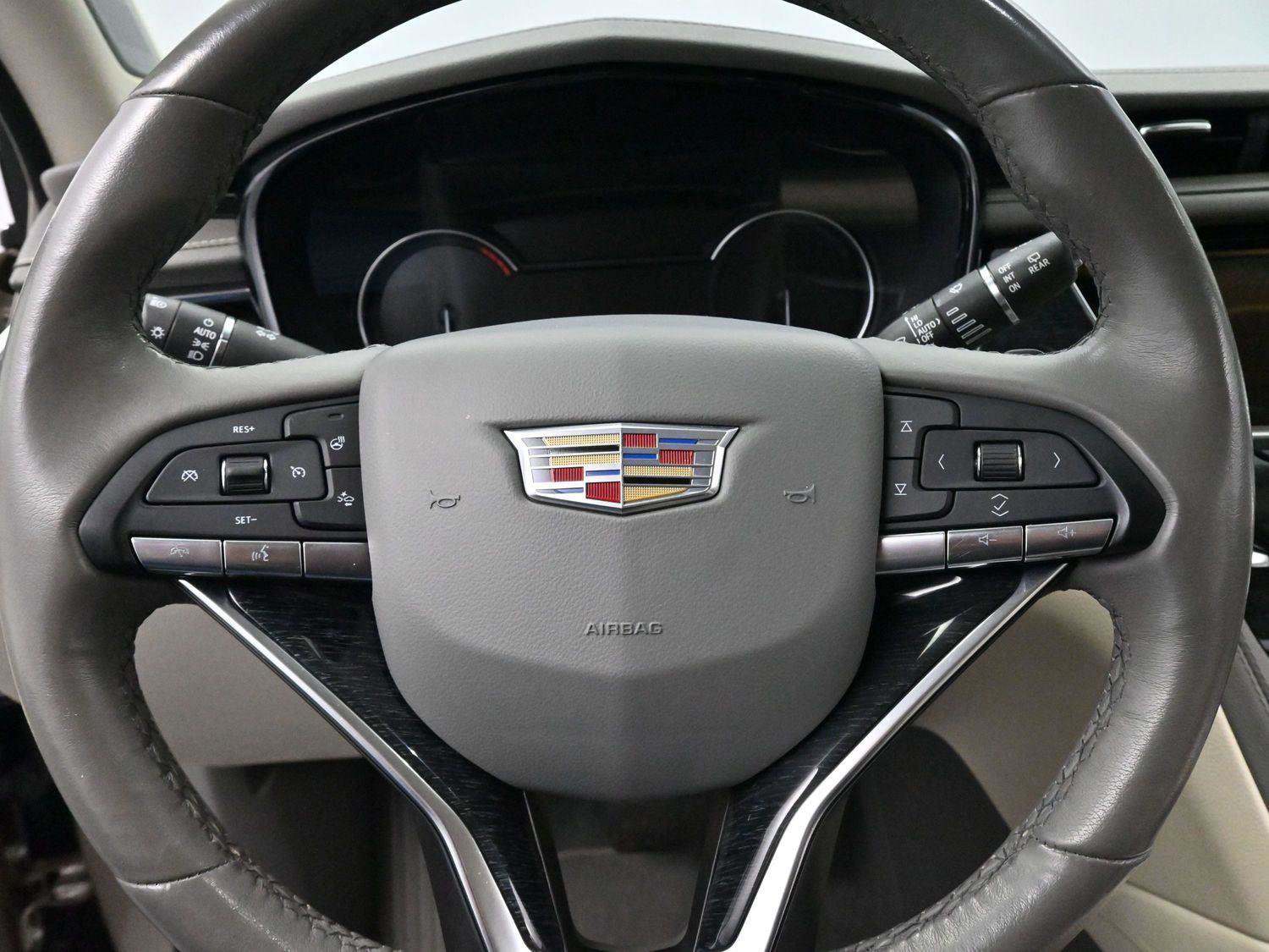 Certified 2022 Cadillac XT6 Premium Luxury image 20