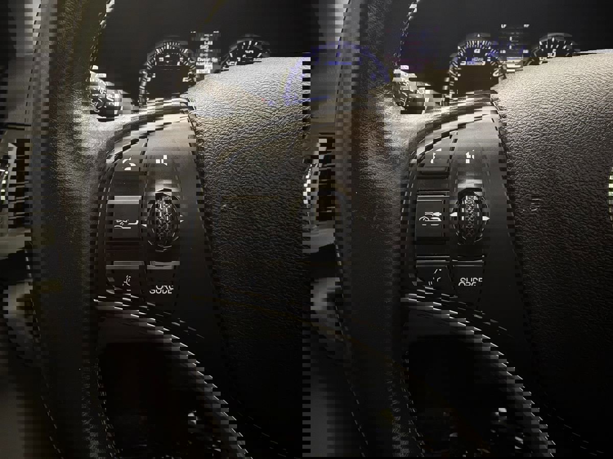 Used 2020 Acura MDX SH-AWD w/Technology Pkg image 16