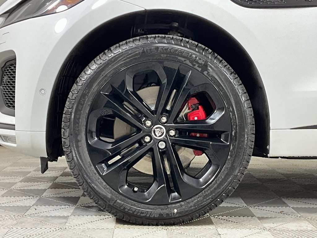 New 2026 Jaguar F-PACE R-Dynamic S image 9