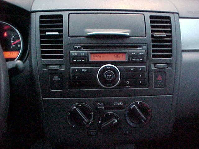 Used 2010 Nissan Versa 1.8 S w/ PWR Plus Pkg image 27