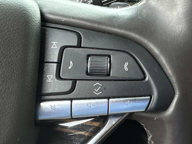 Used 2024 Cadillac Escalade Sport RWD image 32