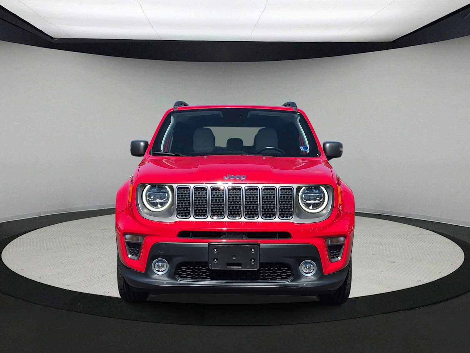 Used 2020 Jeep Renegade Limited w/ UConnect 8.4 Nav Group AWD/4WD image 3