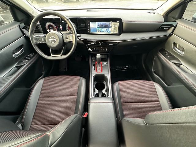 Used 2025 Nissan Kicks SR AWD/4WD image 30